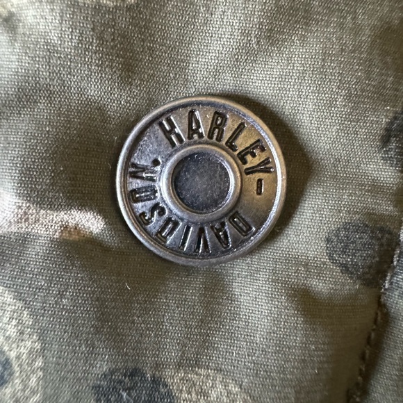 Men's Forever Harley Camo Jacket (BRAND NEW)
Part Number: 97405-23VM - Picture 6 of 8